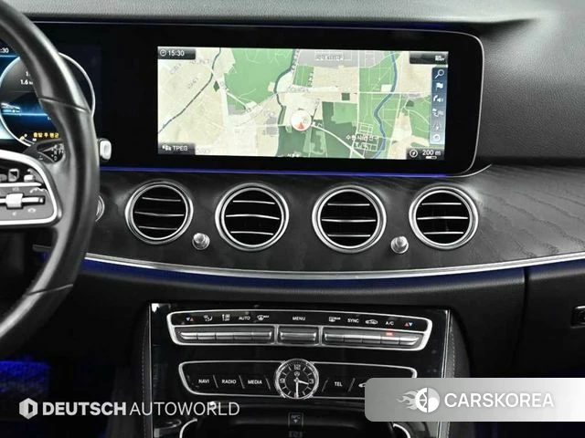 Mercedes-Benz E-Class W213 2019 Белый из Кореи, фото 5