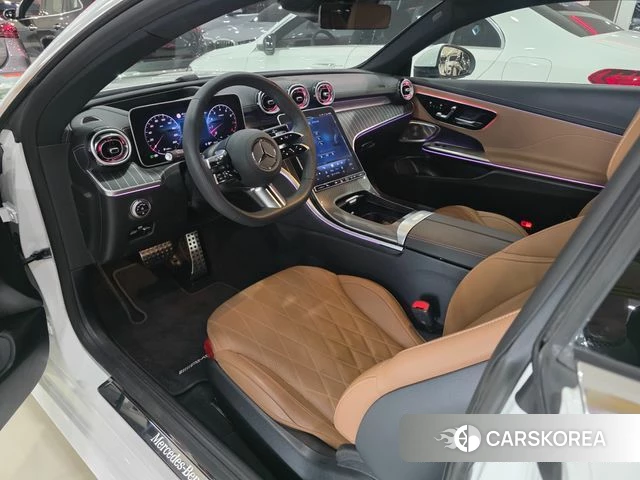 Mercedes-Benz CLE-Class C236 2025 Белый из Кореи, фото 5