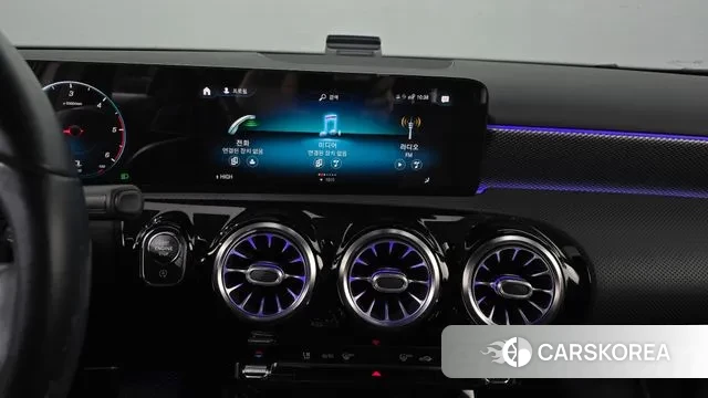 Mercedes-Benz A-Class W177 2021 Белый из Кореи, фото 5