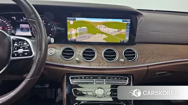 Mercedes-Benz E-Class W213 2019 Белый из Кореи, фото 5