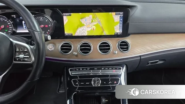 Mercedes-Benz E-Class W213 2019 Серый из Кореи, фото 5