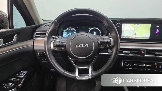 Kia K5 Hybrid 3rd Generation 2023 Черный из Кореи, фото 5