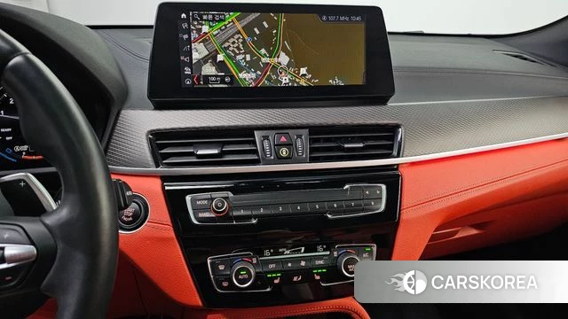 BMW X2 (F39) 2023 Белый из Кореи, фото 5