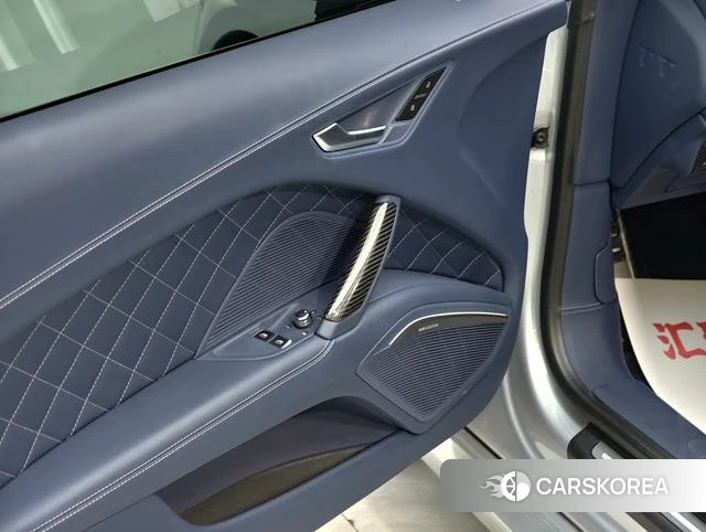Audi TTS 2019 Серебристо-серый из Китая, фото 5