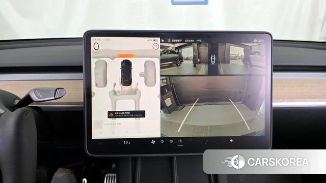 Tesla Model Y 2024 Черный из Кореи, фото 5