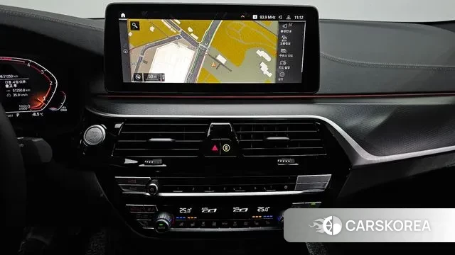 BMW 5 Series (G30) 2023 Черный из Кореи, фото 5