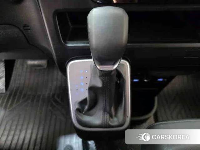 Hyundai Staria 2023 Белый из Кореи, фото 5