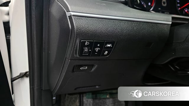 Kia K5 3rd generation 2021 Белый из Кореи, фото 5