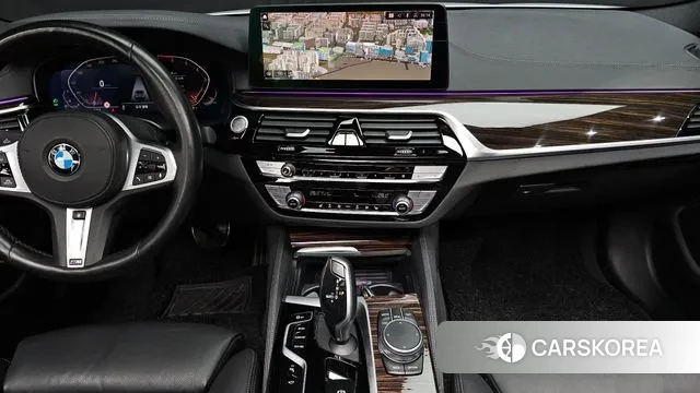 BMW 5 Series (G30) 2021 Белый из Кореи, фото 5