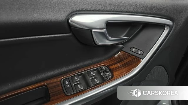 Volvo S60 2018 Серый из Кореи, фото 5