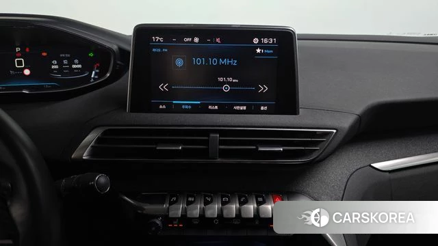 Peugeot 5008 second generation 2018 Белый из Кореи, фото 5