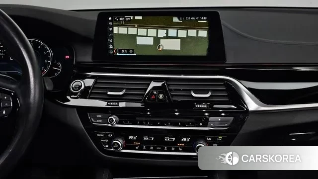 BMW 5 Series (G30) 2018 Синий из Кореи, фото 5