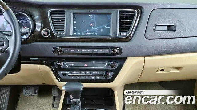 Kia The New Carnival 2020 Белый из Кореи, фото 5
