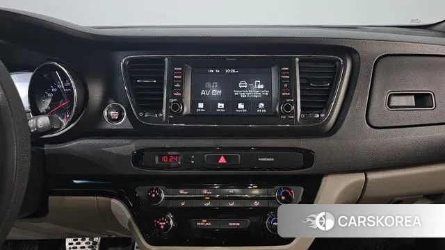 Kia The New Carnival 2018 Серый из Кореи, фото 5