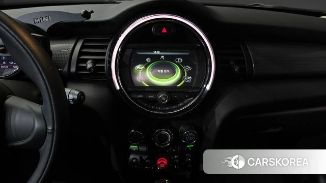 Mini Cooper 2018 Красный из Кореи, фото 5