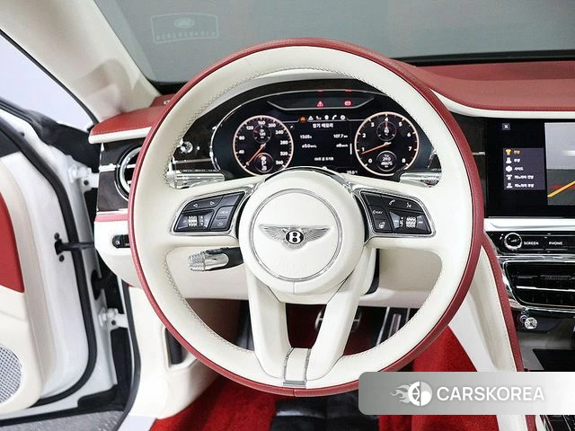 Bentley Flying Spur 3rd Generation 2021 Белый из Кореи, фото 5