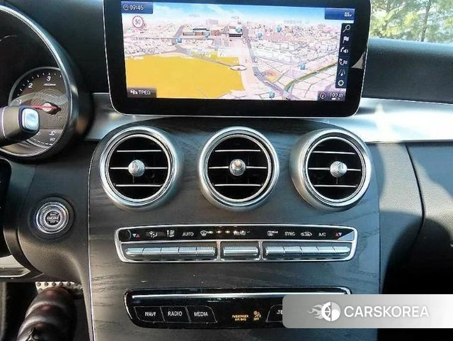 Mercedes-Benz C-Class W205 2019 Белый из Кореи, фото 5