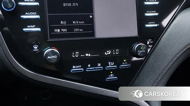 Toyota Camry (XV70) 2020 Серебряный из Кореи, фото 5