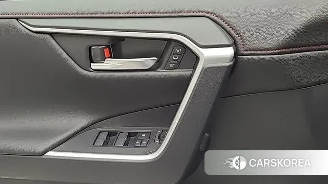 Toyota RAV4 5th Generation 2025 Белый из Кореи, фото 5