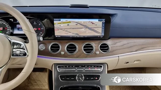 Mercedes-Benz E-Class W213 2019 Серебристо-серый из Кореи, фото 5