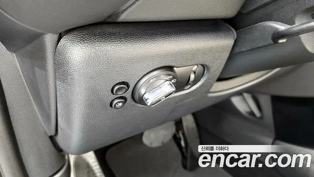 Mini Cooper Convertible 2023 Песочный из Кореи, фото 5