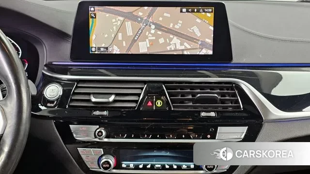 BMW 5 Series (G30) 2020 Белый из Кореи, фото 5