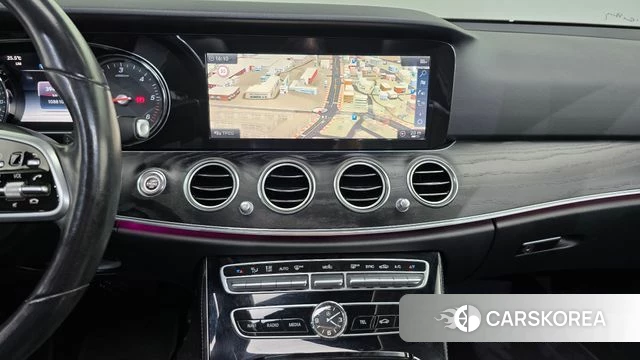 Mercedes-Benz E-Class W213 2019 Черный из Кореи, фото 5