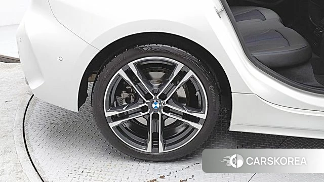 BMW 1 Series (F40) 2023 Белый из Кореи, фото 5