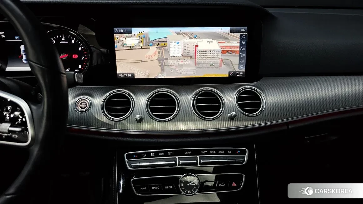 Mercedes-Benz E-Class W213 2019 Серебристо-серый из Кореи, фото 5