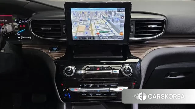 Ford Explorer 6th Generation 2022 Белый из Кореи, фото 5