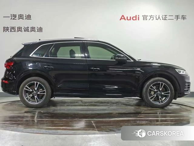 Audi Q5L 2021 Черный из Китая, фото 5
