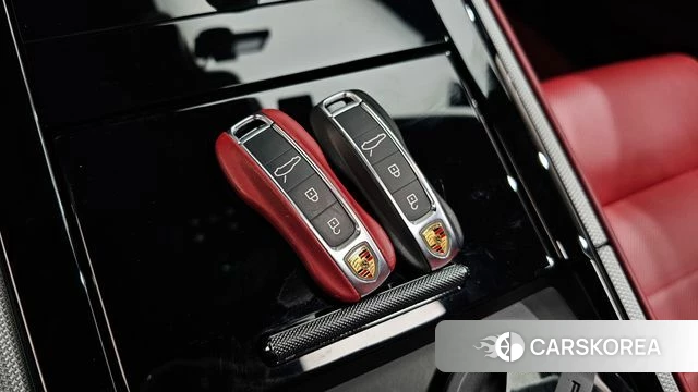 Porsche Panamera (976) 2024 Белый из Кореи, фото 5