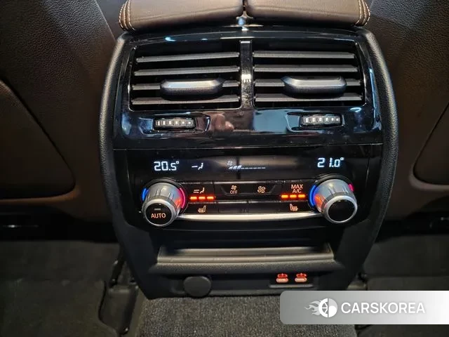 BMW 5 Series (G30) 2020 Белый из Кореи, фото 5