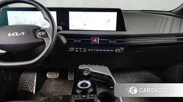 Kia EV6 2023 Серебристо-серый из Кореи, фото 5