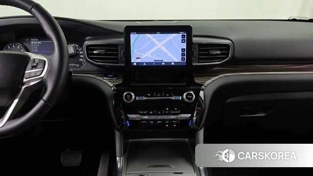 Ford Explorer 6th Generation 2023 Белый из Кореи, фото 5