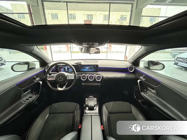 Mercedes-Benz Class A 2023 Белый из Китая, фото 5