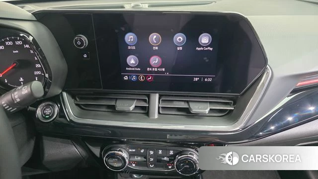 Chevrolet (GM Daewoo) Trax Crossover 2024 Серебристо-серый из Кореи, фото 5