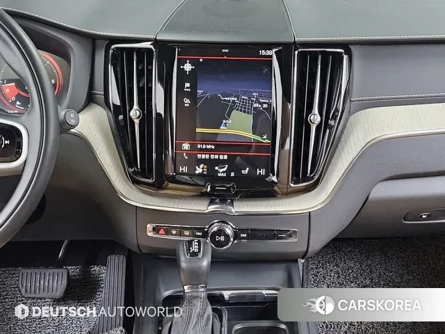 Volvo XC60 second Generation 2020 Белый из Кореи, фото 5