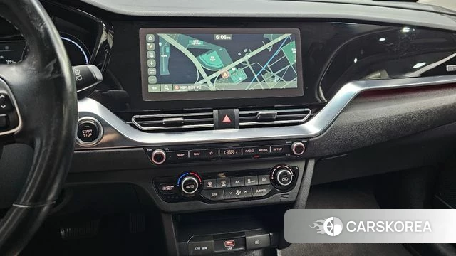 Kia Niro Plus 2022 Белый из Кореи, фото 5