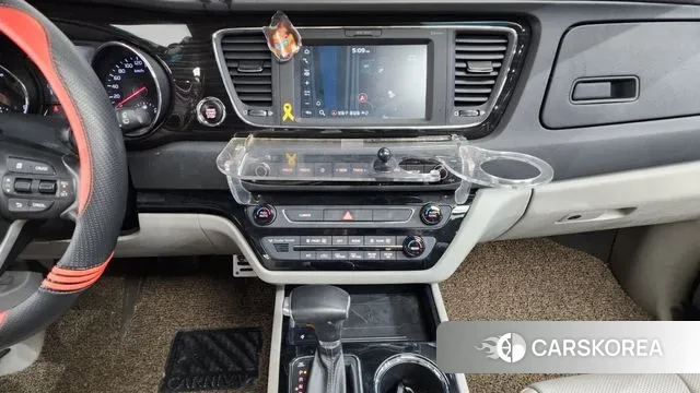 Kia The New Carnival 2018 Белый из Кореи, фото 5