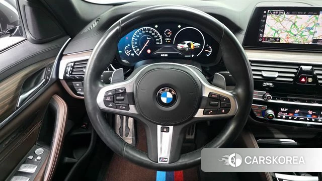 BMW 5 Series (G30) 2019 Серый из Кореи, фото 5