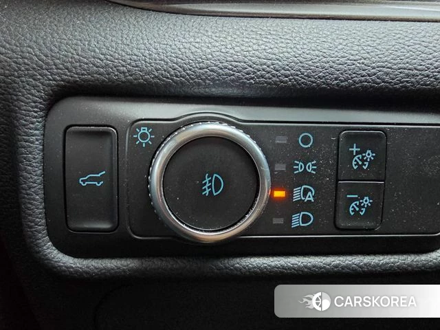 Ford Explorer 6th Generation 2021 Черный из Кореи, фото 5