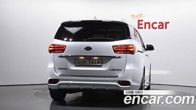 Kia The New Carnival 2018 Белый из Кореи, фото 5