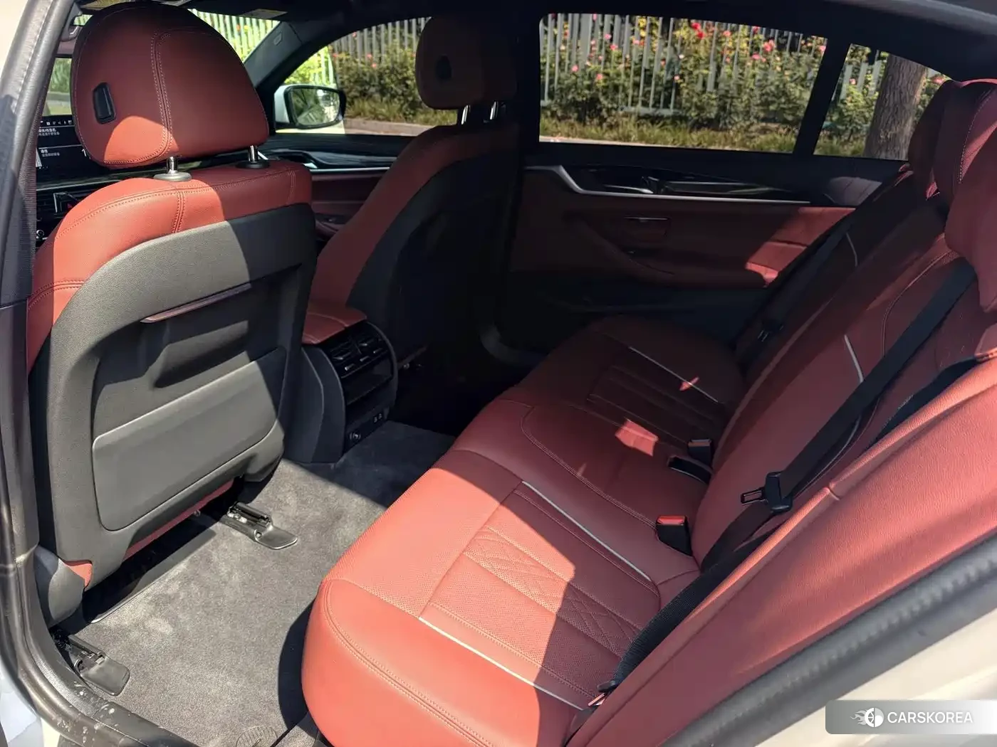 BMW 5 series 2023 Белый из Китая, фото 5