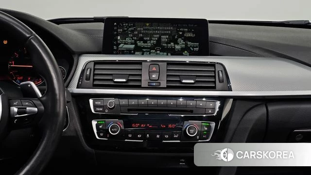 BMW 3 Series (F30) 2018 Белый из Кореи, фото 5