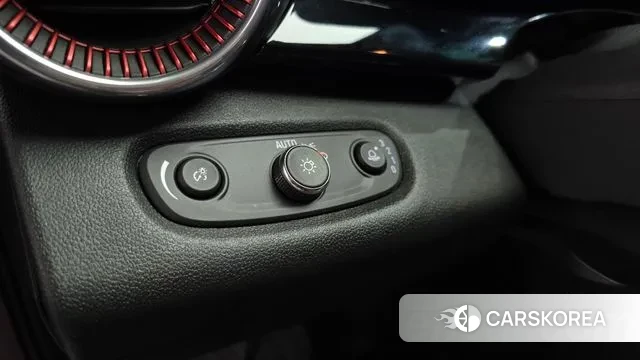 Chevrolet (GM Daewoo) Trax Crossover 2023 Красный из Кореи, фото 5