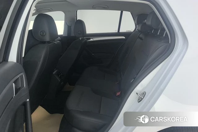 Volkswagen Golf 2020 Белый из Китая, фото 5