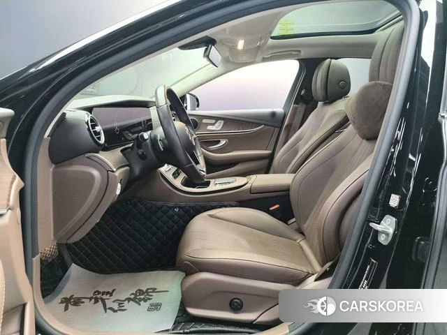 Mercedes-Benz E-class 2023 Черный из Китая, фото 5