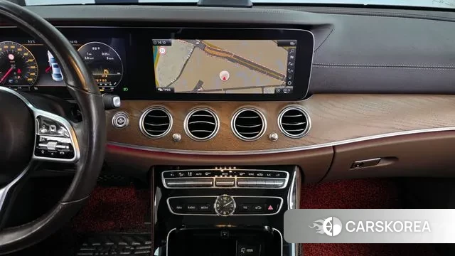 Mercedes-Benz E-Class W213 2019 Белый из Кореи, фото 5