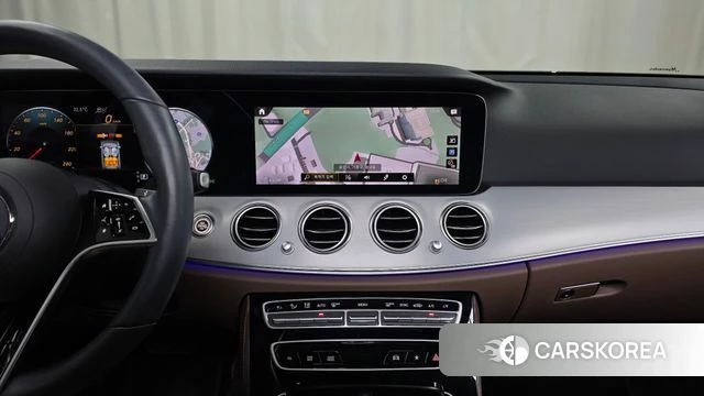 Mercedes-Benz E-Class W213 2021 Белый из Кореи, фото 5